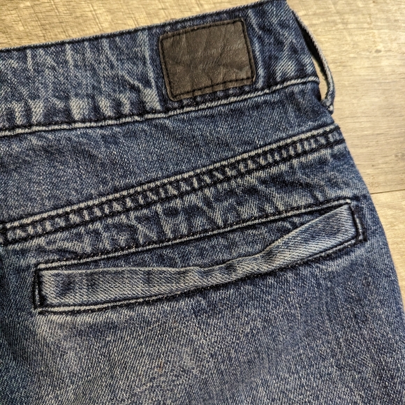 American Eagle Denim Shorts size 2 zipper front pockets CUTE! - Picture 9 of 9